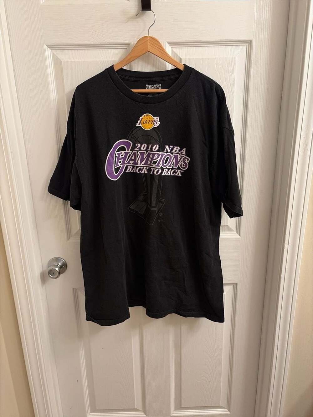 Vintage 2010 Los Angeles Lakers NBA Back To Back Champions T-Shirt 2XL Kobe Brya